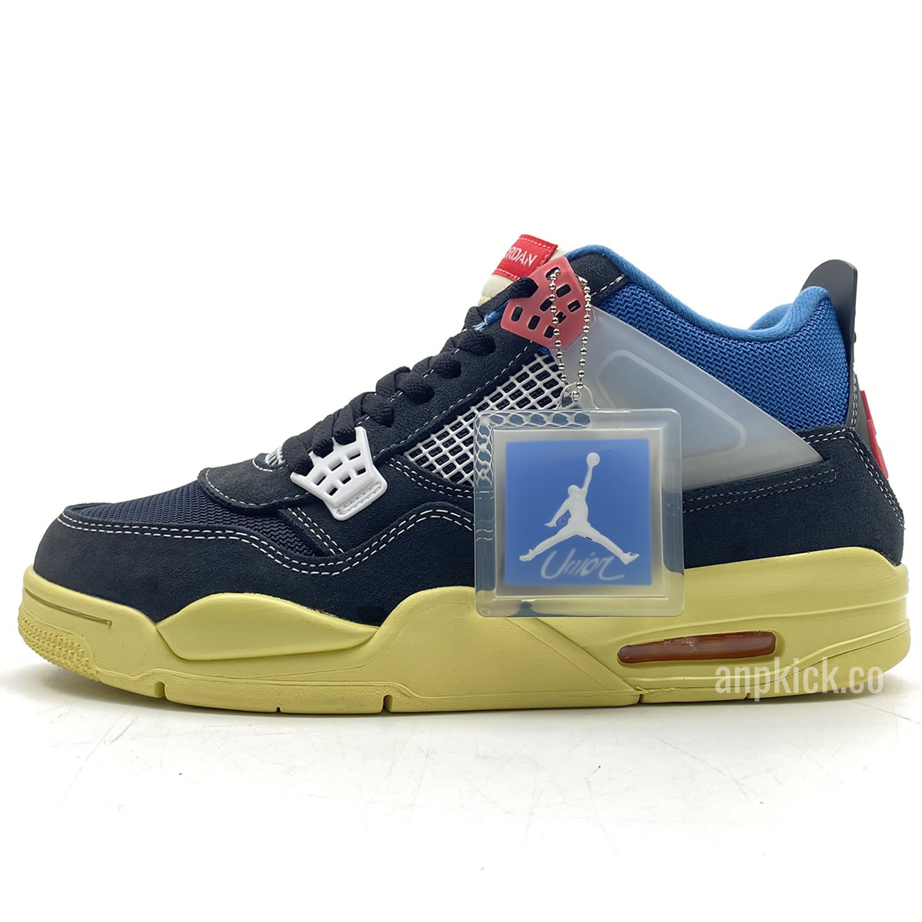 Nike Union Air Jordan 4 Retro Off Noir Dc9533 001 Release Date (1) - newkick.app